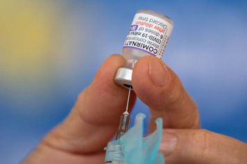 Covid-19: pessoas com comorbidades podem tomar vacina bivalente