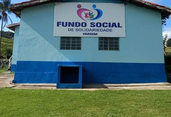 Fundo social faz entregas das roupas arrecadadas da campanha de inverno. 